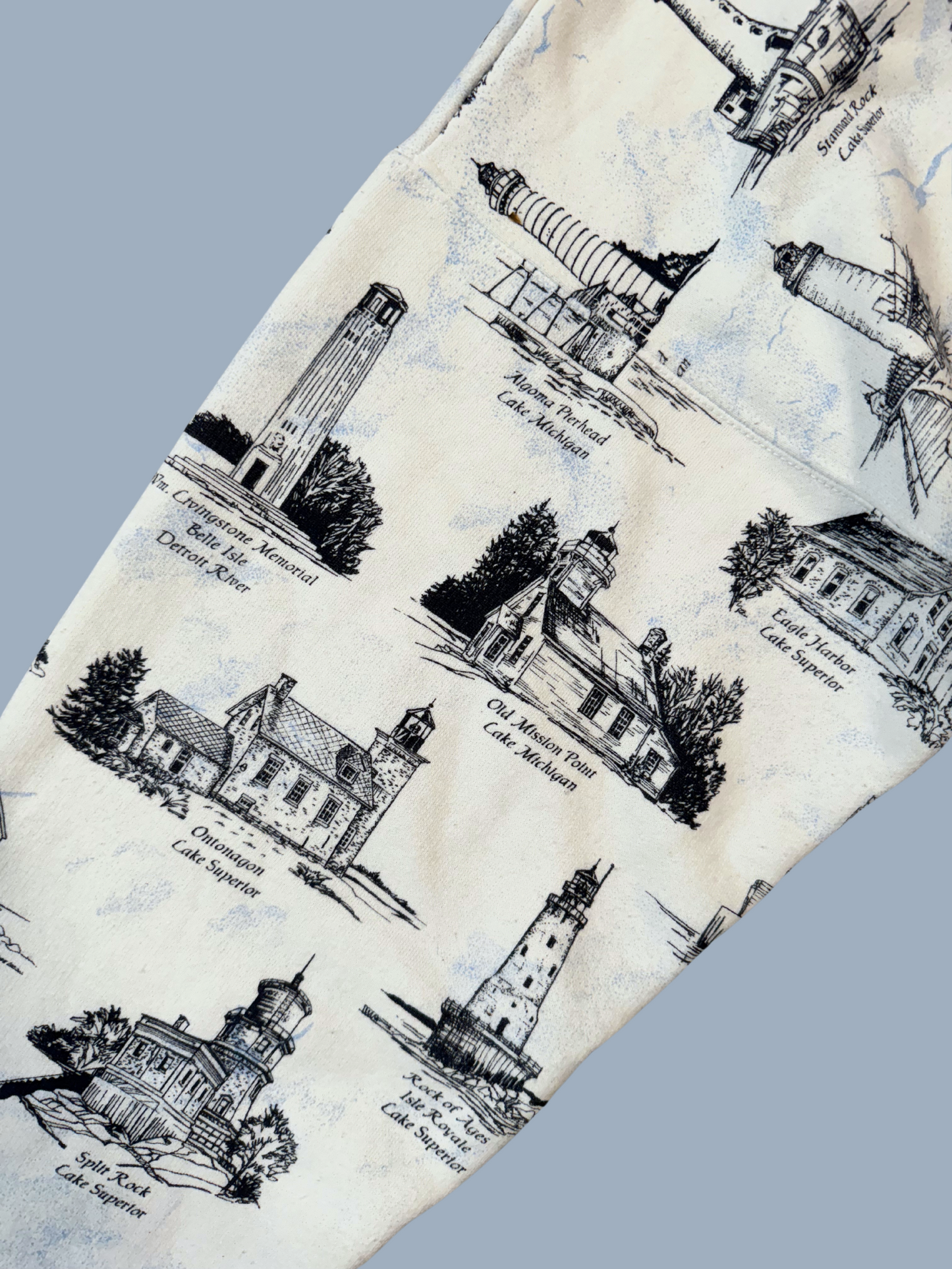 Vintage Art Unlimited Michigan Lighthouse Crewneck