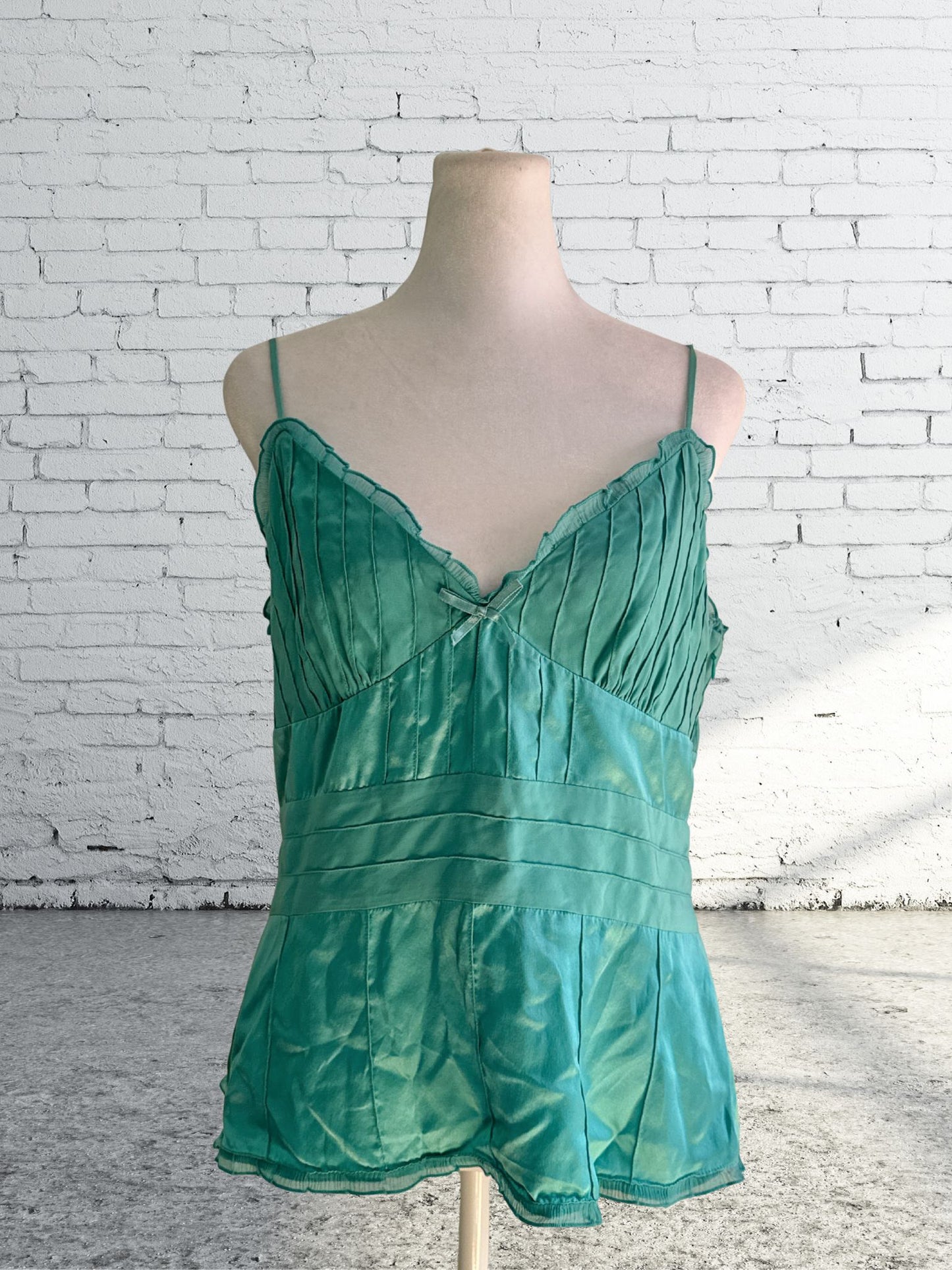 Y2K 2000s Banana Republic Tank Top