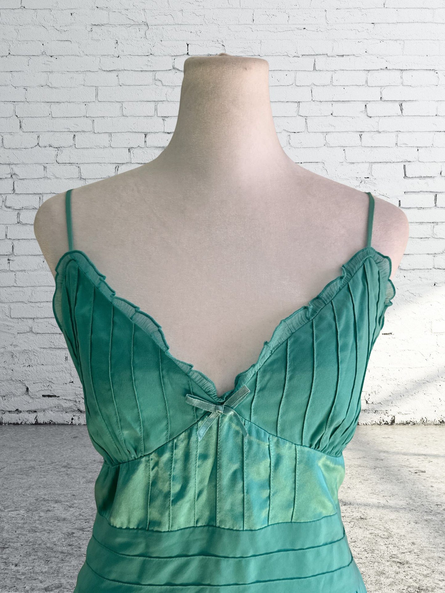 Y2K 2000s Banana Republic Tank Top