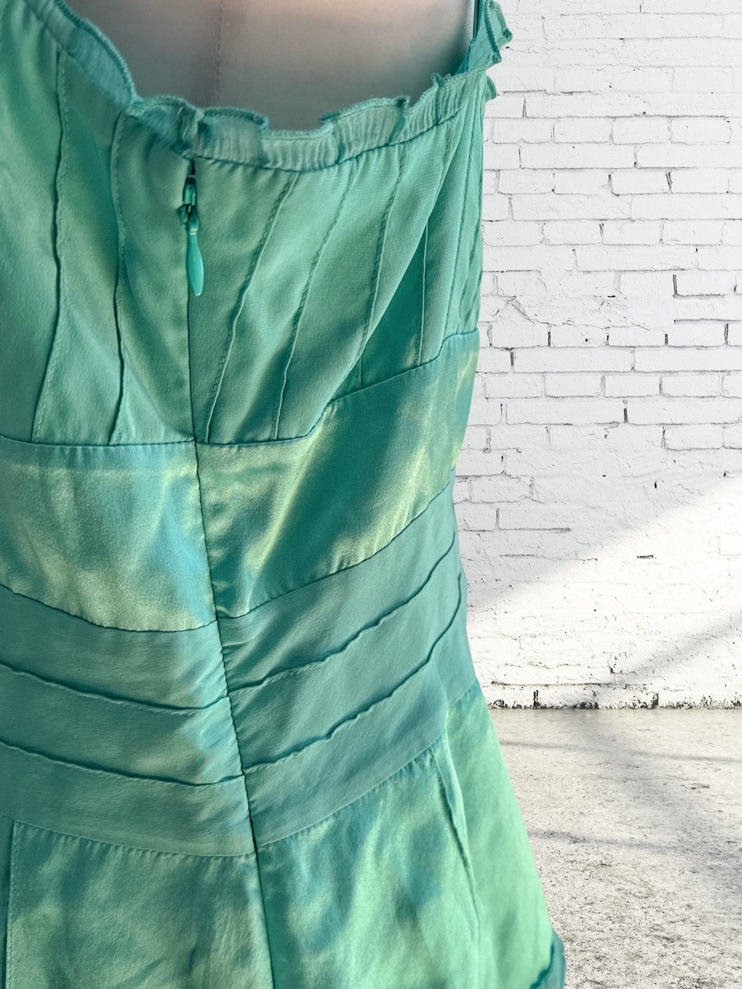 Y2K 2000s Banana Republic Tank Top