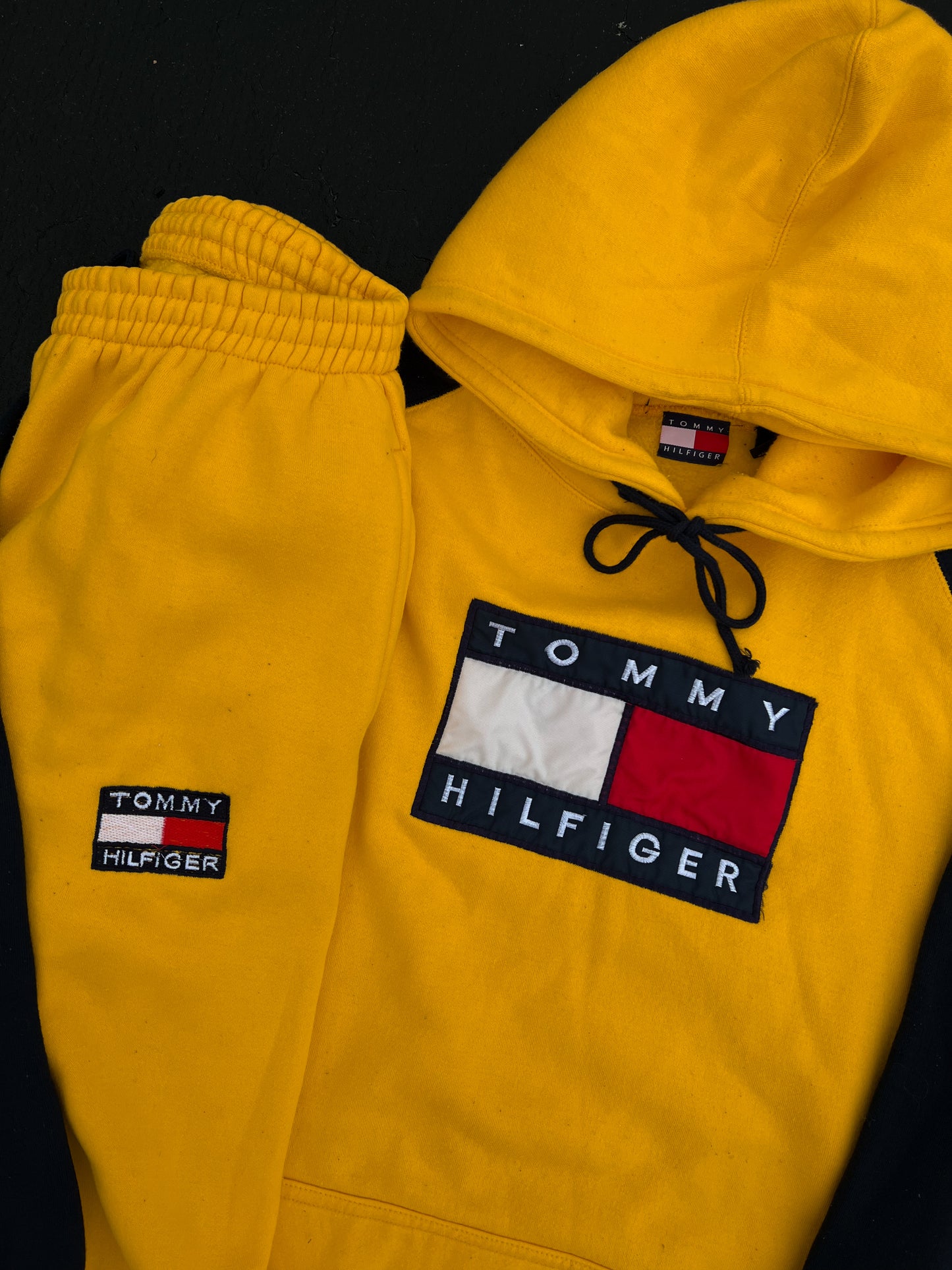 Vintage Tommy Hilfiger 2 Piece Sweatshirt and Sweatpants Set